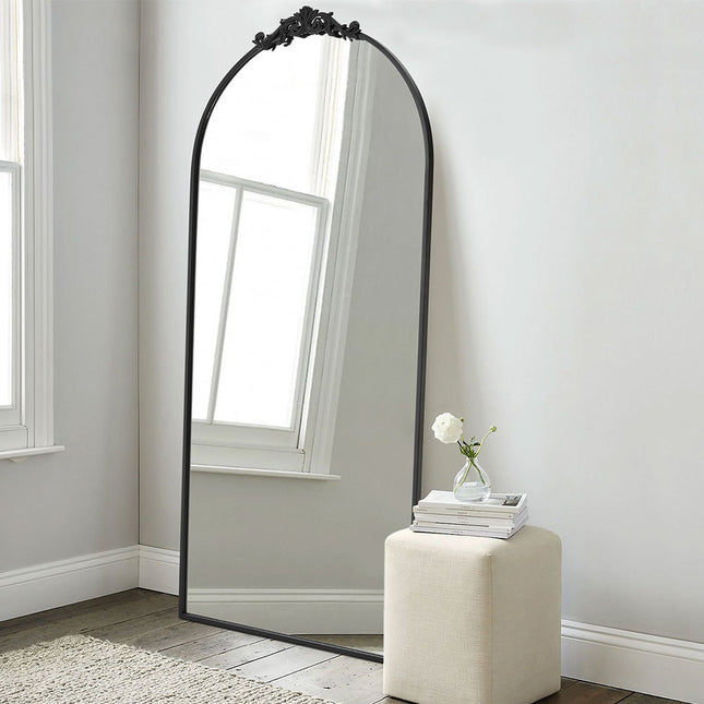 Black Vintage-Inspired Black Metal Framed Accent Mirror